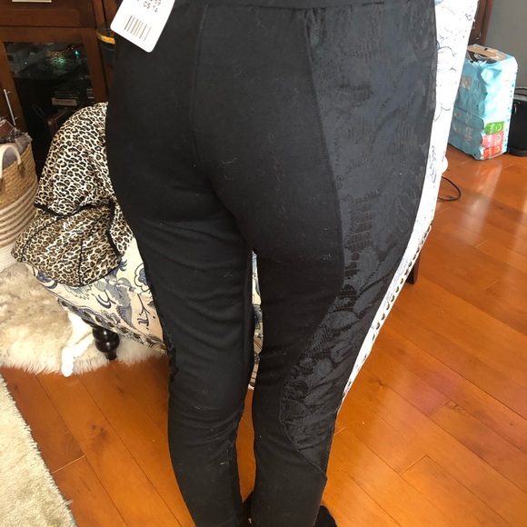 New with tag Desigual pants size Small - Picture 8 of 15